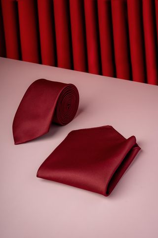 Su ve Leke Tutmayan 7 Cm Bordo Kravat ve Mendil Seti